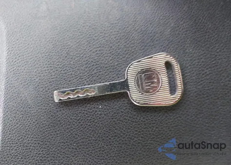 2013 Chevrolet Camaro 2Ls z USA, uszkodzony, nr VIN 2G1FA1E36D9186728